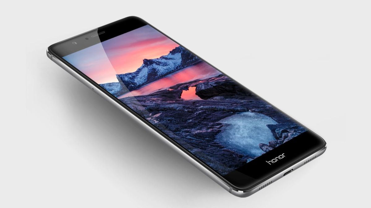 Honor V8 oficjalnie. Alternatywa wersja Huaweia P9 Plus dla miłośników wirtualnej rzeczywistości 1