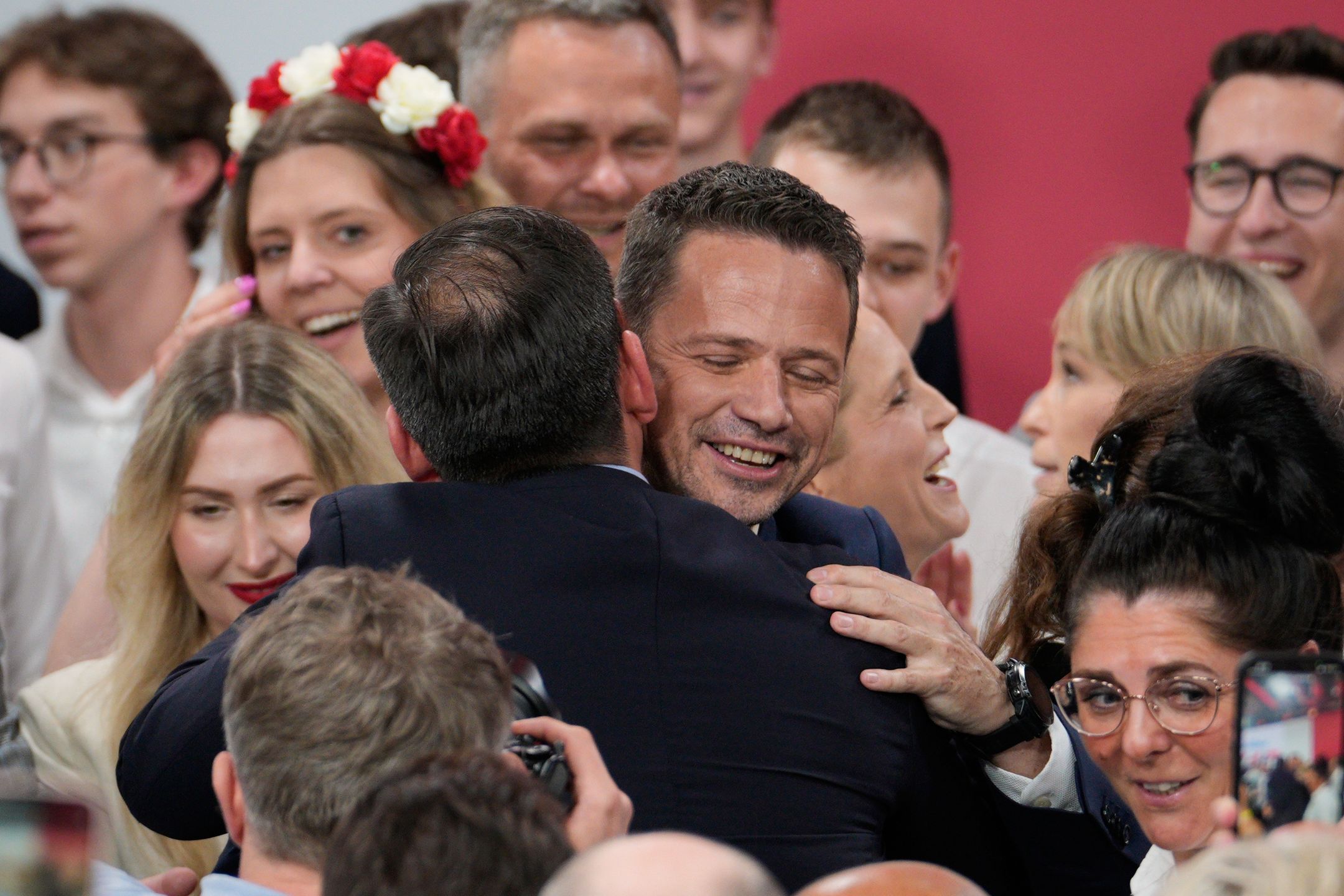 Rafal Trzaskowski is een at his party's eelction evening shortly after exit polls announced his win in Warsaw, Poland on 01 June, 2025. (Photo by Jaap Arriens/NurPhoto via Getty Images)