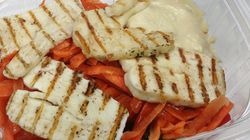 Dlaczego warto jeść halloumi? Sprawdź, co daje dieta śródziemnomorska