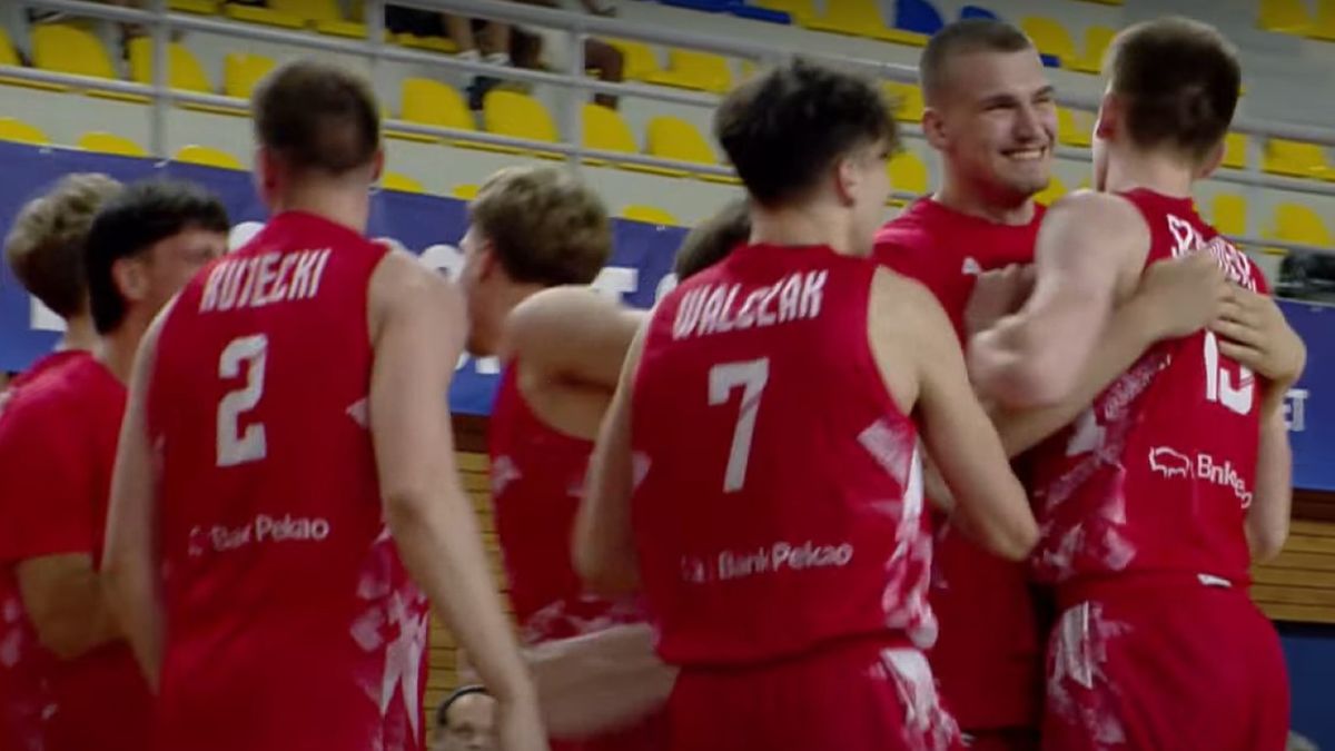 YouTube / FIBA / Na zdjęciu: radość polskich koszykarzy po pokonaniu Hiszpanii