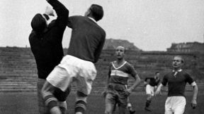 Powstanie Warszawskie. Z boisk na barykady