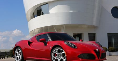 Przegląd polskiego cennika Alfy Romeo 4C