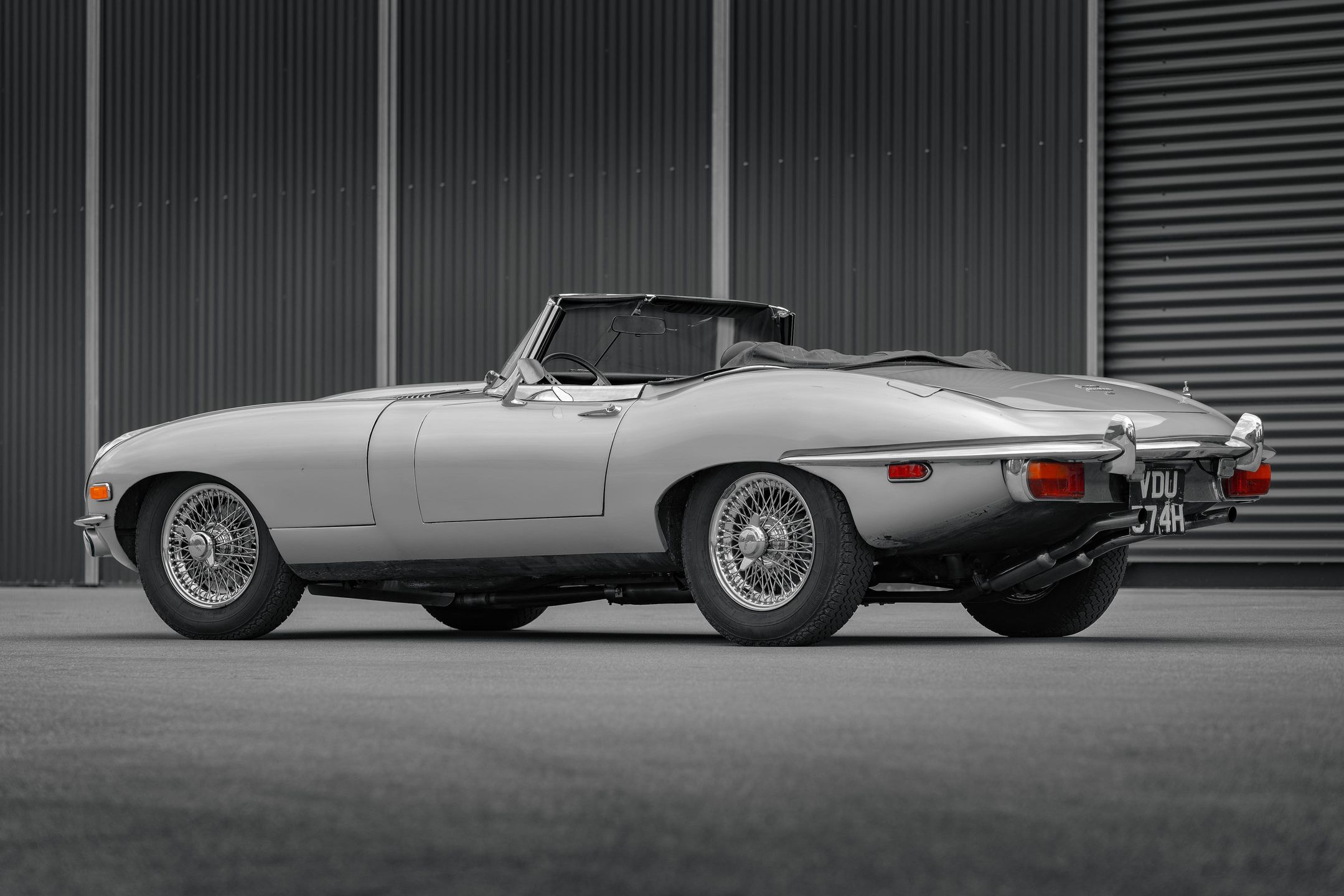 Jaguar E-Type Series II, którym jeździł Steve McQueen