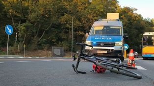 Dwa wypadki z udziałem rowerzystów w Płocku. Dwie osoby trafiły do szpitala. Policja ostrzega!