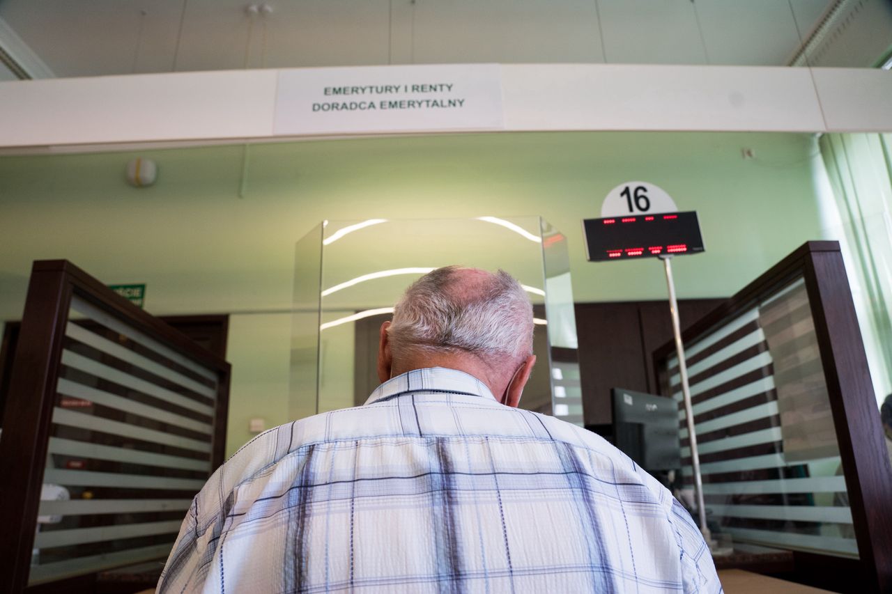 Emerytury bez podatku. Zdecydowana większość Polaków jest na "tak"