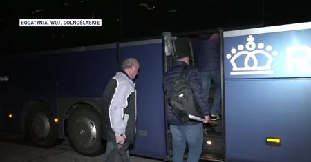 Związkowcy z kopalni Turów przed wyjazdem do Luksemburga.