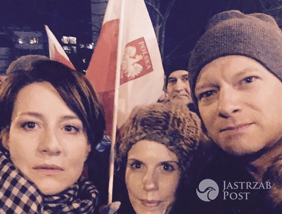 Maciej Stuhr z żoną i Maja Ostaszewska protestowali w nocy pod Sejmem - Facebook