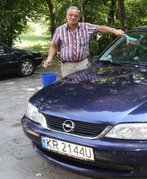 Absurd! Za mycie samochodu trafił przed sąd