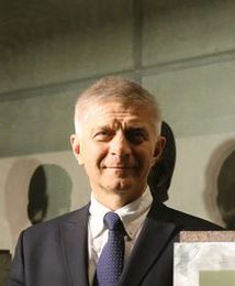 Rządzi ten kto ma kasę, a w Polsce kasę trzyma prezes Belka