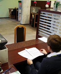 Ile zarabiają urzędnicy?