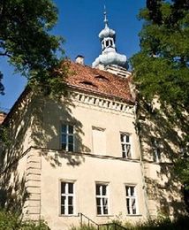 ANR nie może sprzedać zabytkowych pałaców, mieszkają w nich lokatorzy