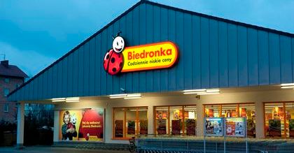 Biedronka ucieka rywalom