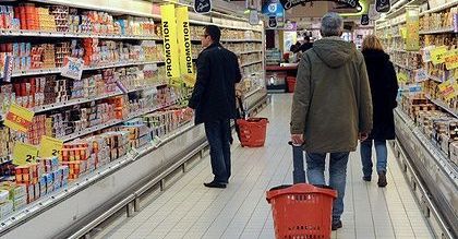 Rekordowe ceny mleka - podrożeją jogurty i sery