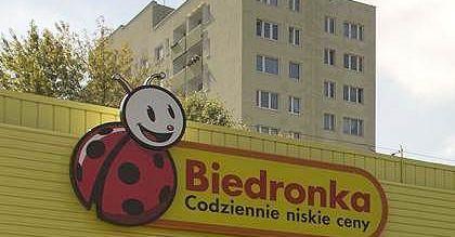 Wysoka literatura w Biedronce. Czy Polacy to kupią?