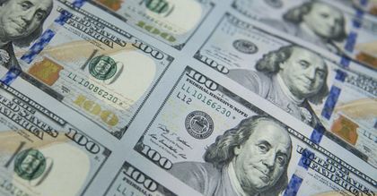 Do obiegu wchodzą nowe banknoty 100-dolarowe