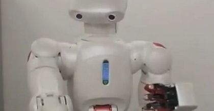 Japończycy prezentują roboty jutra