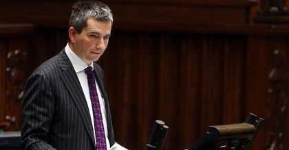 Rząd musi dalej ograniczać wydatki