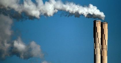 KE: liczba pozwoleń na emisję CO2 na ten rok zmniejszona o 400 mln