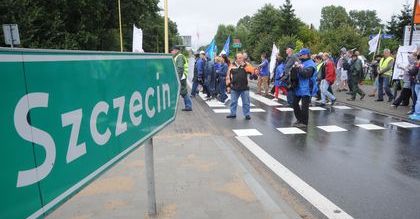 Akcjonariusze stoczni w Świnoujściu za połączeniem z "Gryfią"