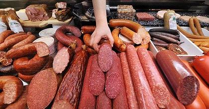 Mięso skażone salmonellą, ale wędliny z niej robią