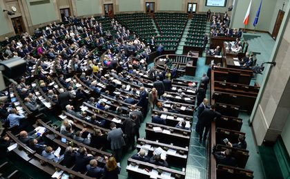 Sejm uchwalił nowelizację ustawy okołobudżetowej