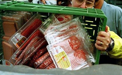 Fikcyjne transporty mięsa za 900 tysięcy złotych