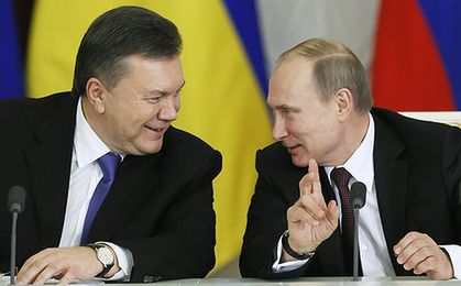 Rosja pożyczy Ukrainie 15 mld dolarów i obniży ceny gazu