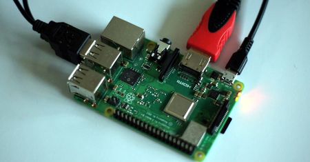 Raspberry Pi. Superkomputer z 1060 malinek