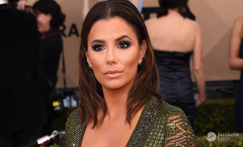 Zjawiskowa Eva Longoria na gali SAG 2016. Wybrała suknię w stylu Jennifer Lopez i odsłoniła spoooro ciała