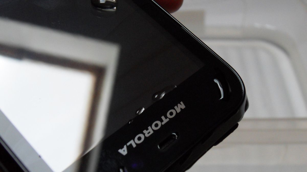 Motorola Defy Mini jest wytrzymała, ale czy udana? [test] 1