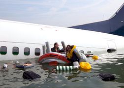 Fokus TV Poza kontrolą: Lot 1549 - lądowanie na rzece Hudson