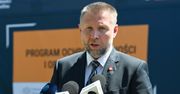 Fałszywe alarmy do służb. Kierwiński: Zatrzymano trzy osoby
