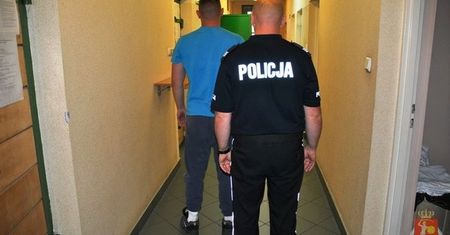 Policyjna zasadzka. Wołomińscy złodzieje samochodów zatrzymani