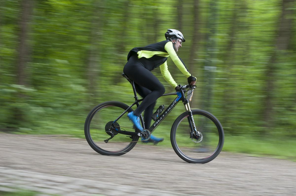 Jeżdżąc dużo na rowerze warto wyposażyć się w dodatkowe akcesoria