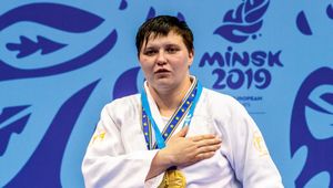 Media: "Sankcje zniesione". Przywrócili Białorusinów pod własną flagą