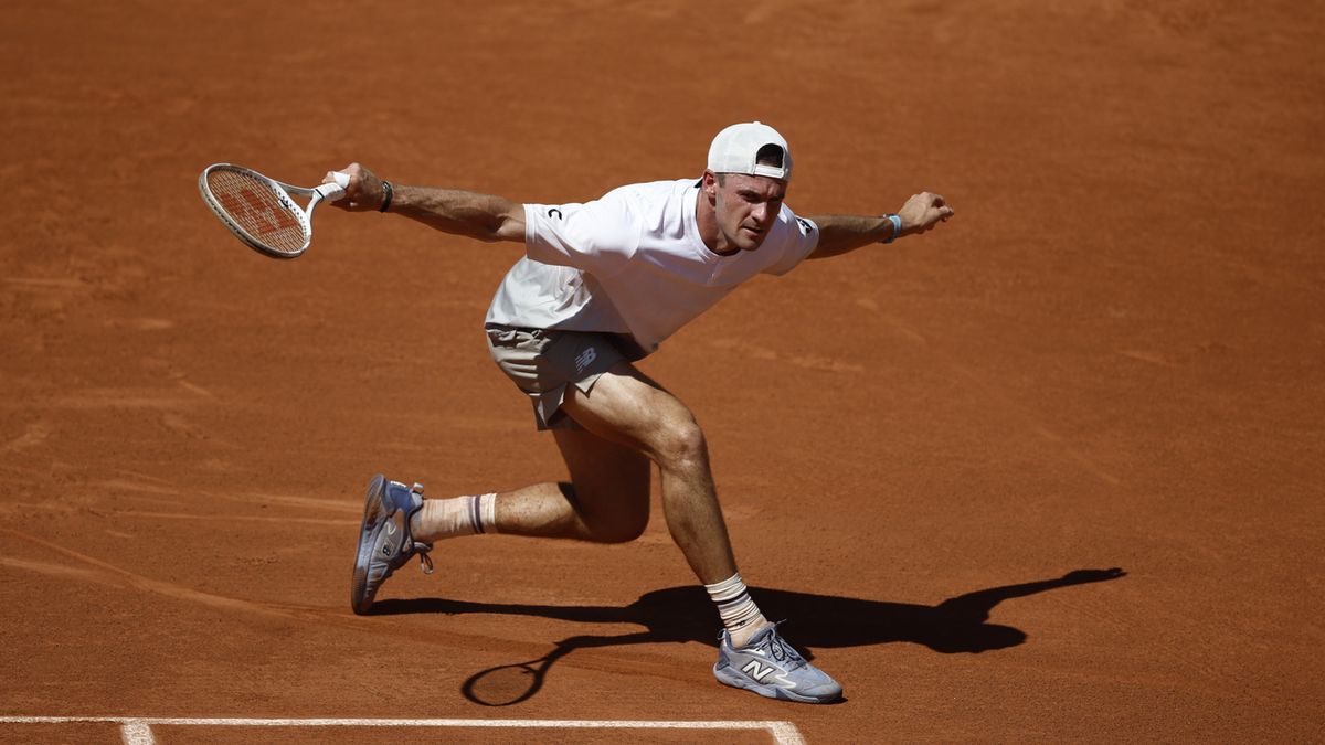 PAP/EPA / YOAN VALAT / Na zdjęciu: Tommy Paul