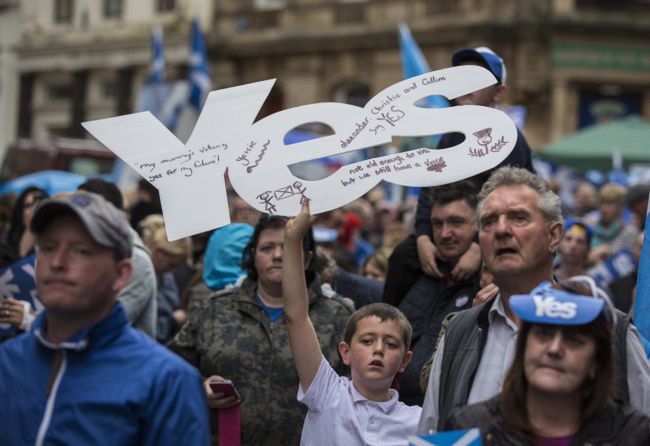 Referendum w Szkocji. Katalończycy, Baskowie i Sardyńczycy agitują na "Yes"