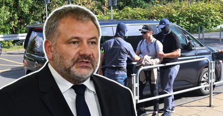 Kryptoafera. Żurek: zabezpieczono luksusowe auta, zegarki, biżuterię i znaczną ilość gotówki
