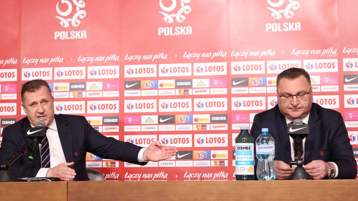 nowy trener piłkarskiej reprezentacji Polski Czesław Michniewicz (z prawej) i prezes Polskiego Związku Piłki Nożnej Cezary Kulesza (z lewej)