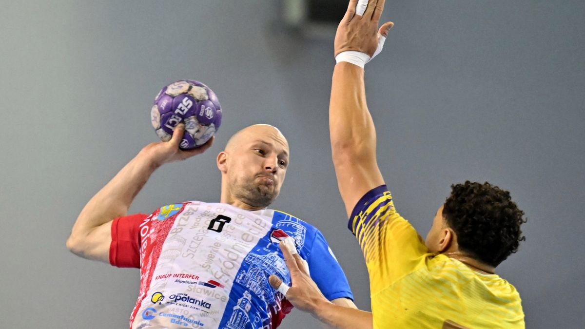 PAP / Piotr Polak / Antoni Łangowski (Corotop Gwardia Opole) w akcji