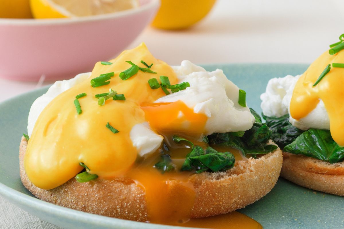 Eggs Florentine - Delicacies