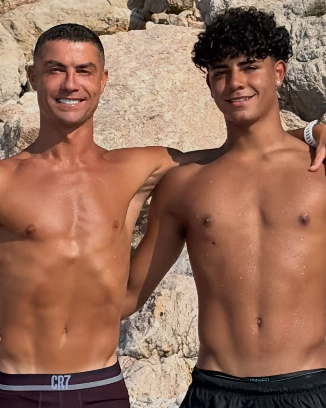 Cristiano Ronaldo z synem Cristiano Juniorem