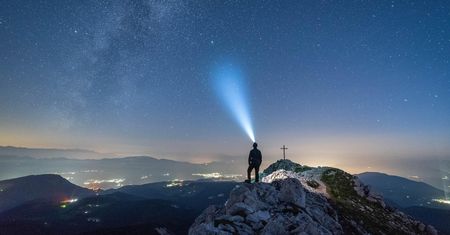 Eta Akwarydy na niebie nad Polską. Wyjątkowe widowisko w nocy z 5 na 6 maja