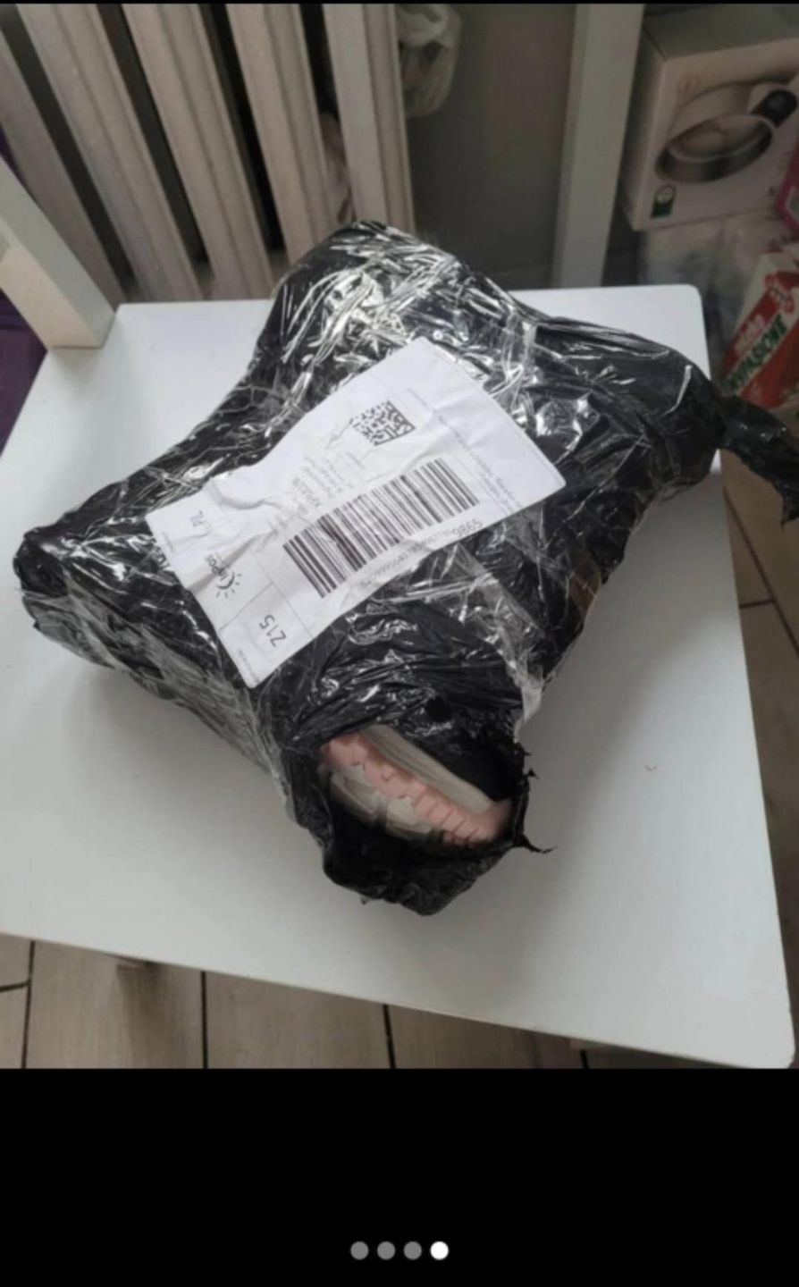 screeny Facebook, grupa Oszukani na Vinted