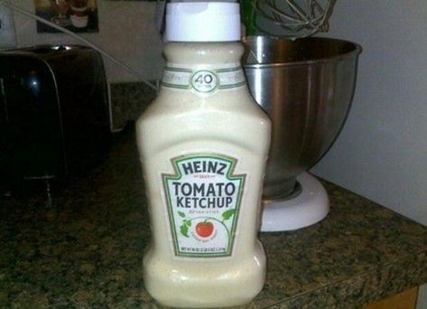 Szklane butelki świetnie sprawdzają się do przechowywania płynnych produktów. Recykling górą!