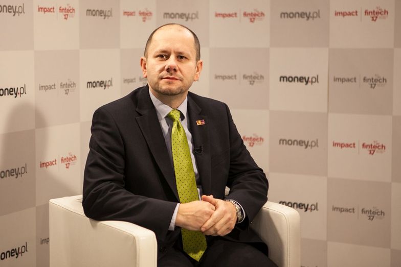 Zdaniem Mariusza Ożgi, firmy z branży fintech mogą pomóc bankom w wejściu na rynki zachodnie