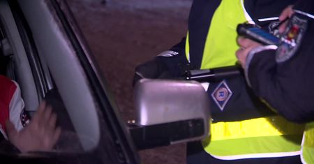 Kolejne kontrole tzw. “taksówek na aplikację”. W Łodzi zatrzymano jedną osobę