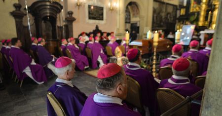 "Kościoły enklawą bez obostrzeń na Wielkanoc". Padły jeszcze mocniejsze słowa