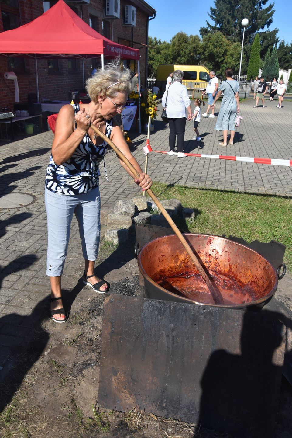 Śliwkowe Love, czyli wielkie smażenie powideł w Mórce. Panie z miejscowego Koła Gospodyń Wiejskich mają swój sposób na śliwkowe przetwory