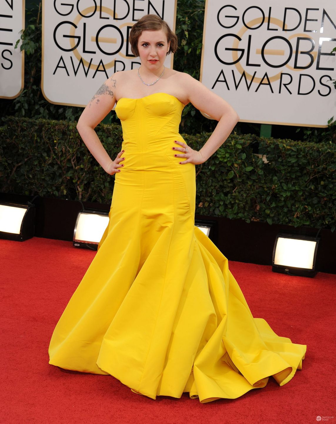 Kreacja: Zac Posen. Lena Dunham, Złote Globy 2014 (fot. ONS)